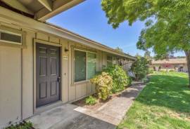 $ 315,000, 2 bd • 2 ba • 984 sq ft   Est.  $2,006/month FOR SALE/RENT
