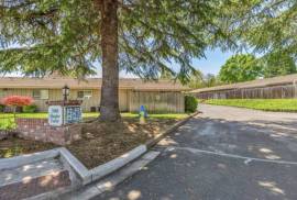 $ 315,000, 2 bd • 2 ba • 984 sq ft   Est.  $2,006/month FOR SALE/RENT
