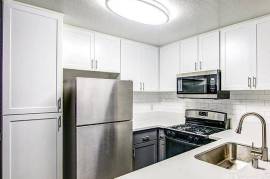 $ 3,110, Washer and dryer in unit, Wood style flooring, Elevator, 2 Pools