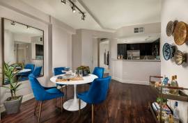 $ 5,712, 2bed 2bath GREAT VIEW near UCLA 24/7 Concierge/VALET + GYM & POOL