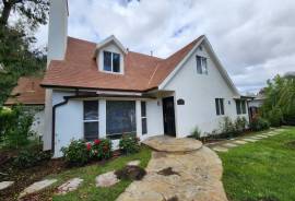 $ 5,495, ******SOUTH OF THE BLVD,HOUSE, WD FLR,CENTRAL AC, WASHER DRYER, GARAGE