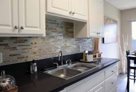$ 2,050, 2-Bedroom, 1 Bath, Upgraded Kitchen Cabinets, Laminate Hardwood Floor