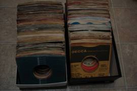 100s OF VINTAGE COMPANY 45 RPM RECORD SLEEVES*$1 EACH !