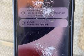 Cracked IPHONE 10 With Case