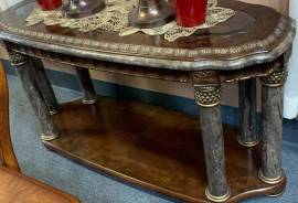 MARBLE ENTRY TABLE