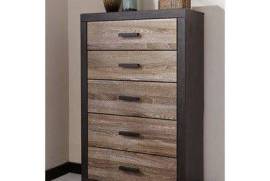 Ashley Furniture Contemporary, wood, 5 chest drawers, Mint condition