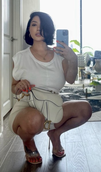 Amanda???, 6122 Sw 147th Place Cir