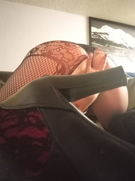 Kinky cultured and dangerous for men who respect what they take, North Broadway 