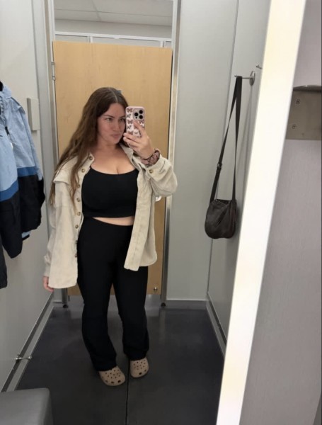 Busy babe girl, Let meet up 