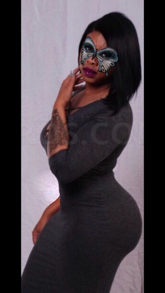 Ms Cakes available for outcalls FaceTime available , South side