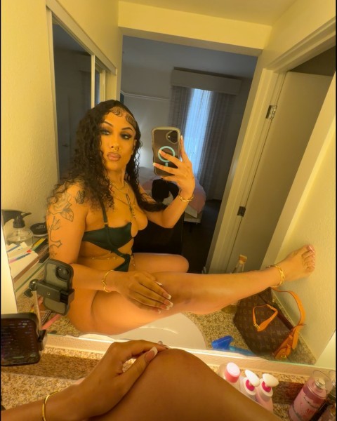 Forbidden Fruit, Downtown