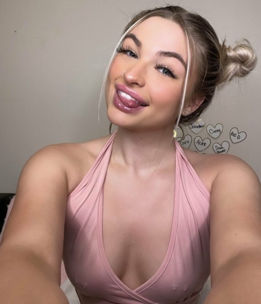 Hello, darling ? ?? I’m Alba, I’m sweet and polite. I want to fulfill your  broader sexual fantasies ? I will satisfy you with my full service, as Oral ? Cowgirl ?? ** ?? With or without a condom ?? Doggy style ?? 69 ??  hardcore ?? I can ride ? I’m also available for Skype ? ?? photos too. ❌  No nonsense ❌ No police shit ❌ 100% real fun and I’m ready to give you the best sexual experience of your life ??? HMU.. ?., Florida