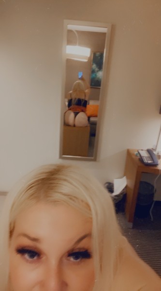 NEW THICK BLONDE READY TO PLAY, Point Loma incall