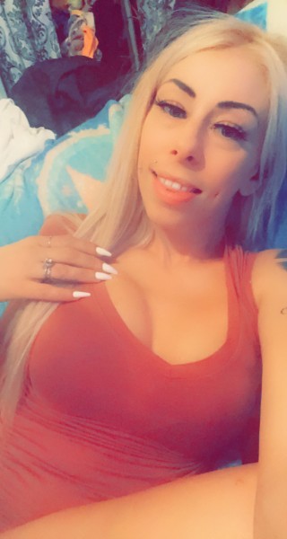 Incall specials ? Sexy AF blonde bombshell ? Snow bunny, Ontario airport