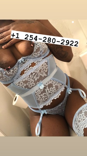 Ebony bombshell looking for some fun, incall