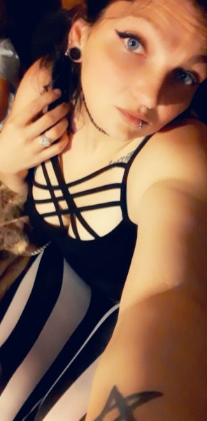 Im the real deal my ? is wet and ready to play? incalls today hmu, Ottawa