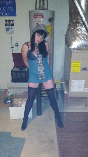 Sexy Blue Eyed Mistress, Milwaukie  area