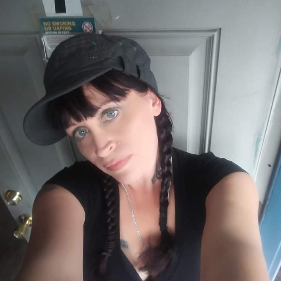 Sexy Blue Eyed Mistress, Milwaukie  area