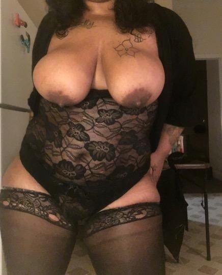 ebony busty sexy BBW !! clean and safe location , west baltimore 