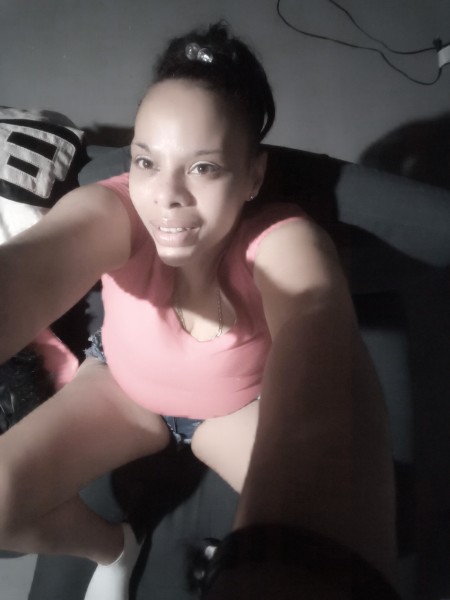 Hey I'm miss bright Red new here looking for fun , Milwaukee Wisconsin 