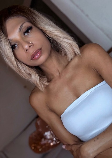 Light Skin, Sweet, & Petite ?, Cornith,tx 76210