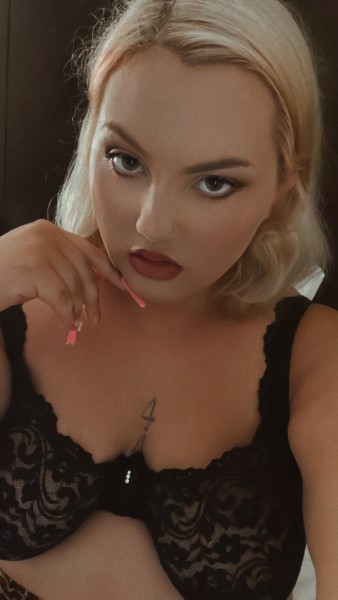 BBW Blonde, Richardson