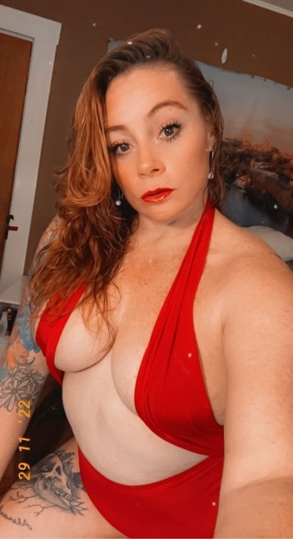 RED HOT REDHEAD XXX, Burlington in calls