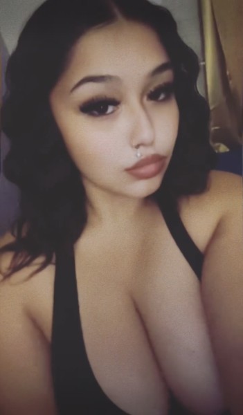 Come enjoy your time with me , Nw