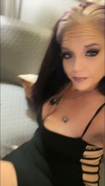 Sexy experienced MILF, Glendale but will travel 