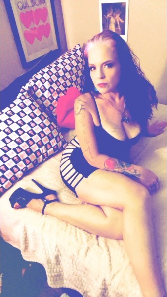 Sexy experienced MILF, Glendale but will travel 