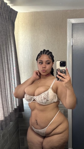  Real Curves, Real Pleasure ? Verified & Hosting – Come Relax with Me ?”, Downtown 
