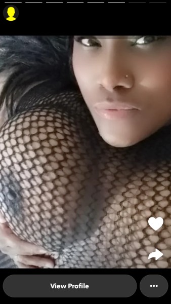 Sexy thick exotic ebony, West side