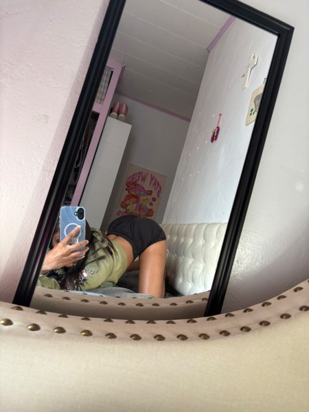 FOREIGN WET PUSSY, Outcalls FOREIGN WET PUSSY, Outcalls