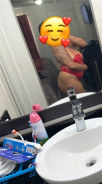 Slippery & Wet Ready to play ??? QV 100 roses, Baton Rouge  Slippery & Wet Ready to play ??? QV 100 roses, Baton Rouge