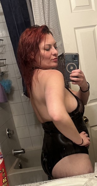 Sexy curvy woman with a lot of energy! I’m ready to play! , North Richland Hills