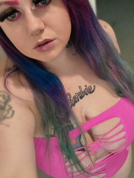 Curvy, Tatted, Spicy Babe For Tampa , Town and Country 