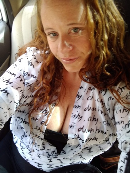 Jenny your Irish Italian bombshell , In call clean private and discreet 