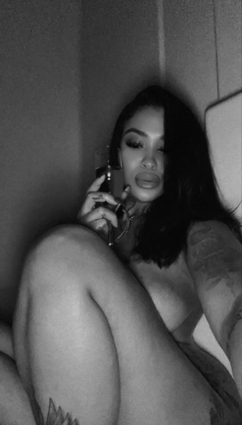  F4M For gentlemen who appreciate the finer things: elite relaxation experience, exclusive content, and personalized sessions. X: Bellareal44 Telegram: gh22350, Los Angeles 