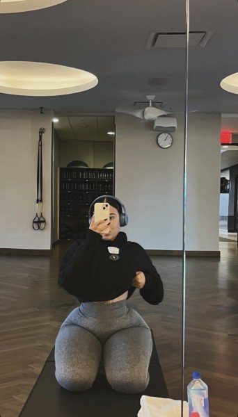  F4M For gentlemen who appreciate the finer things: elite relaxation experience, exclusive content, and personalized sessions. X: Bellareal44 Telegram: gh22350, Los Angeles 