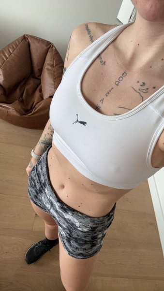 Sexy gal available for Incall outcall let get the vibes, Hotel