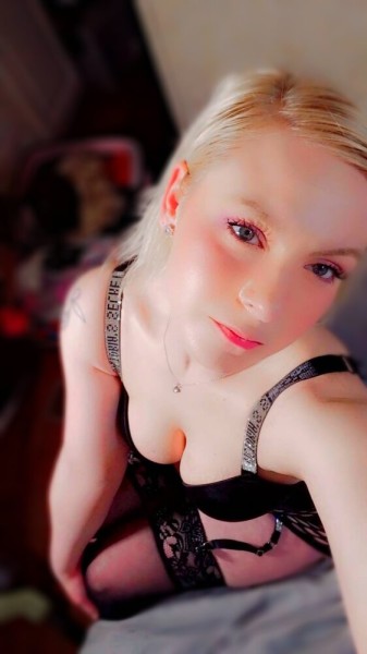 Captivating Blonde goddess with bangin body! outcalls only!, puyallup 